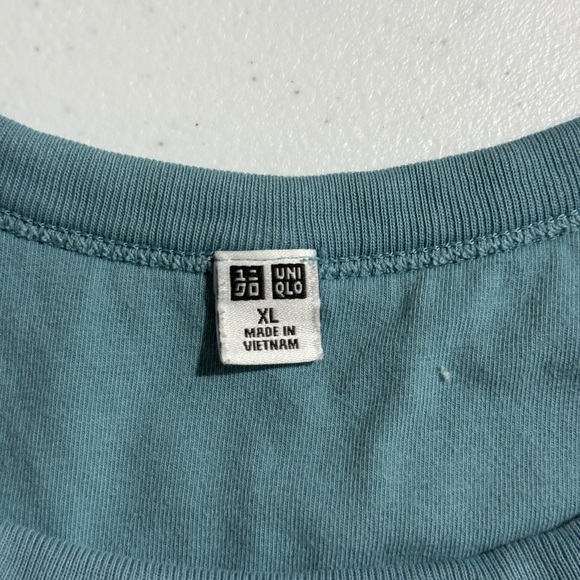 Uniqlo Teal Tank Top With Built-In Padded Bra - Picture 3 of 7